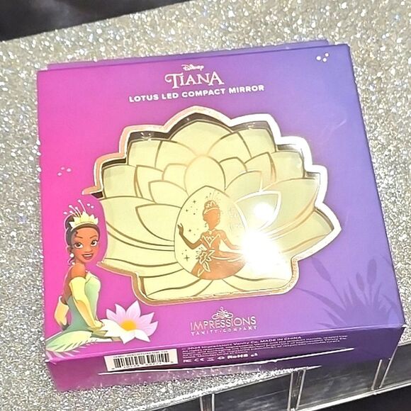 Impressions Tiana Lotus LED Compact Mirror - Picture 10 of 10